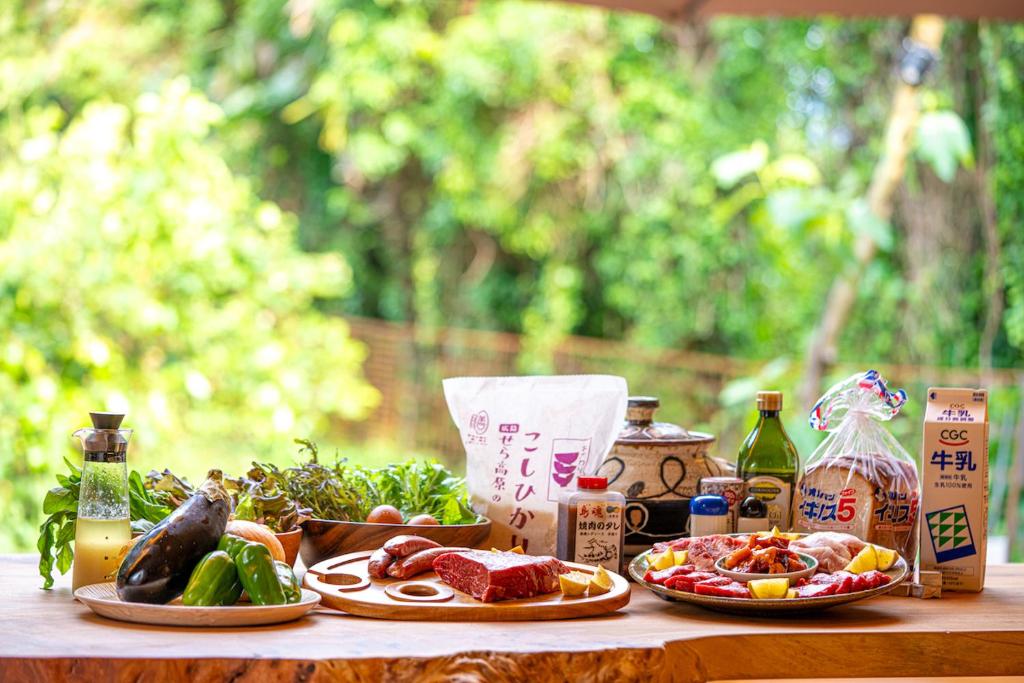 島の食材を使ったBBQセット