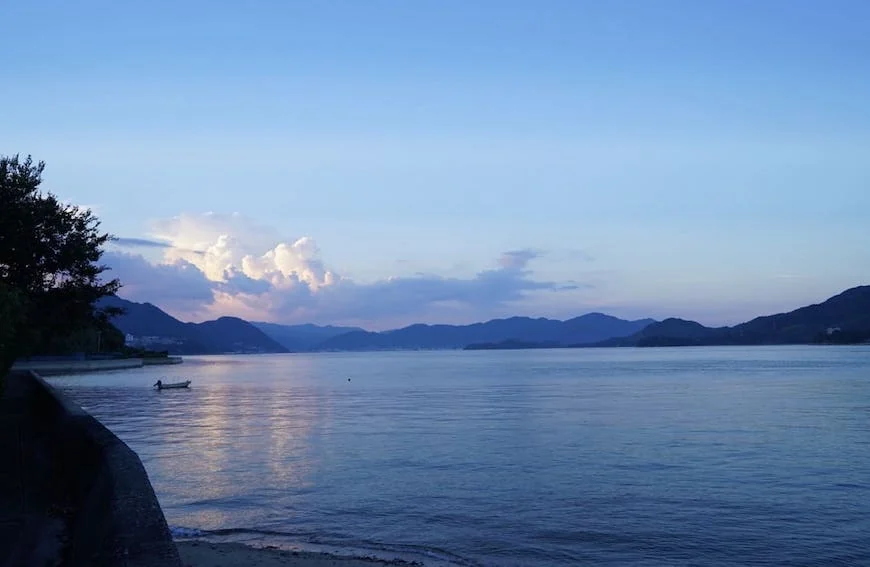 夕暮れの瀬戸内海